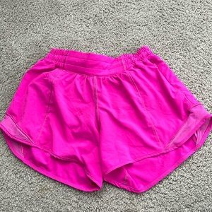 Lululemon Hotty Hots! Sonic Pink